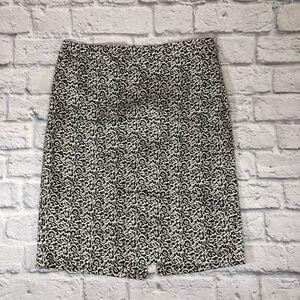 J.Crew The Pencil Skirt Size 4 Lined Black/white